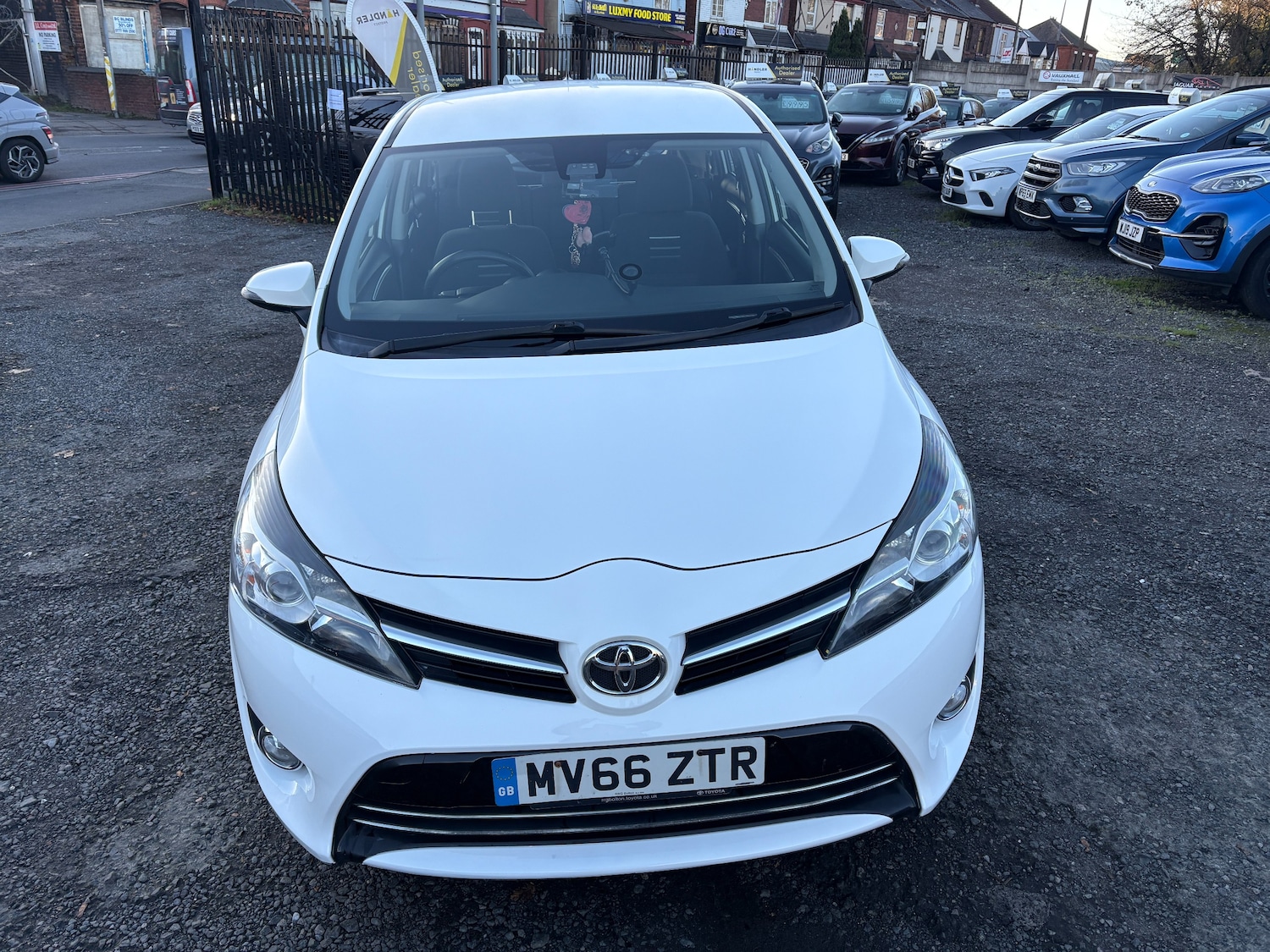 Used Toyota Verso 2016 for sale - 76641633: Photo 8