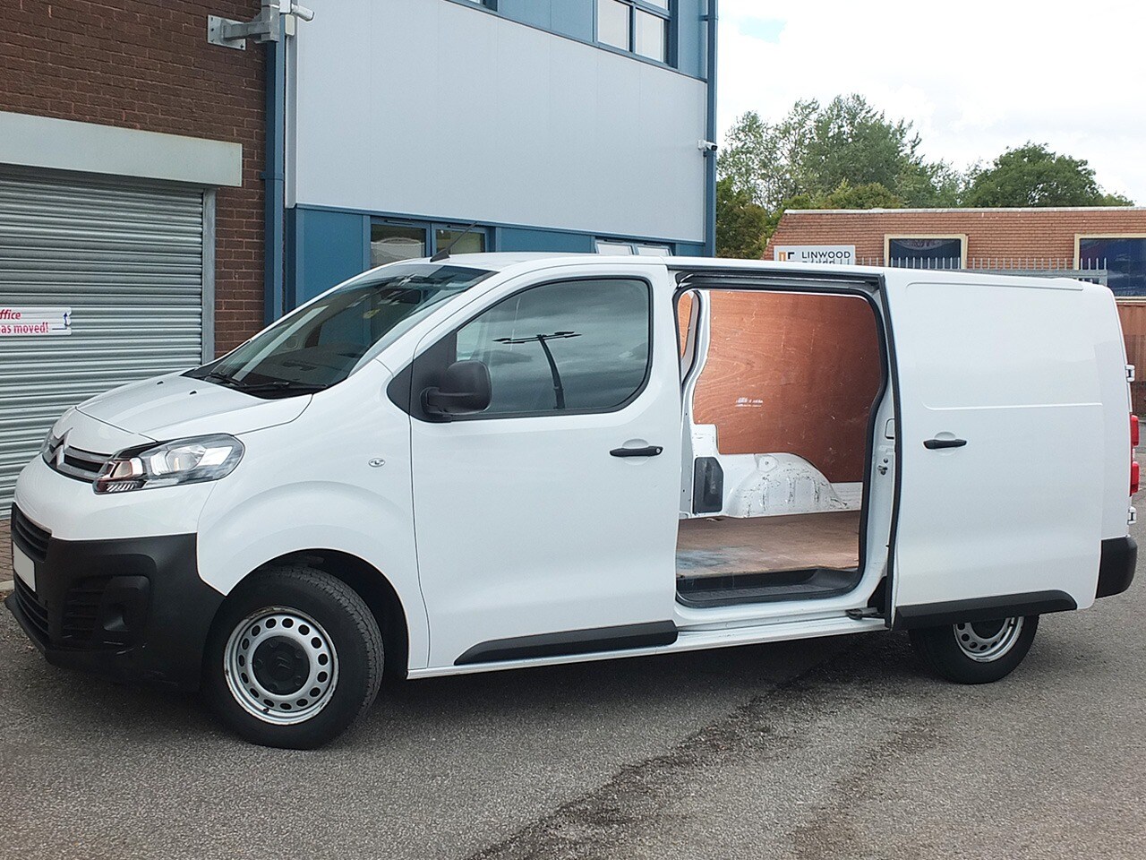 Used Citroen Dispatch 2020 for sale - 76340028: Photo 4