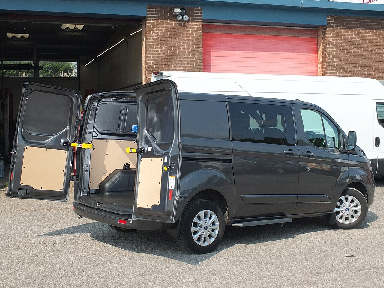 Used Ford Transit Custom 2021 for sale - 75760522: Photo 14