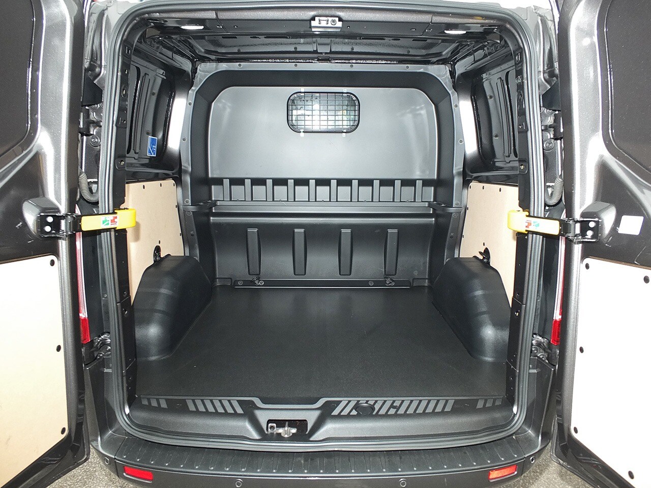 Used Ford Transit Custom 2021 for sale - 75760522: Photo 16