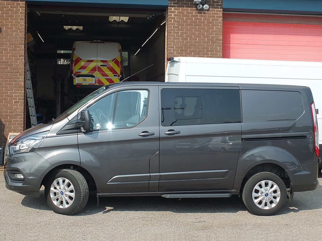 Used Ford Transit Custom 2021 for sale - 75760522: Photo 2