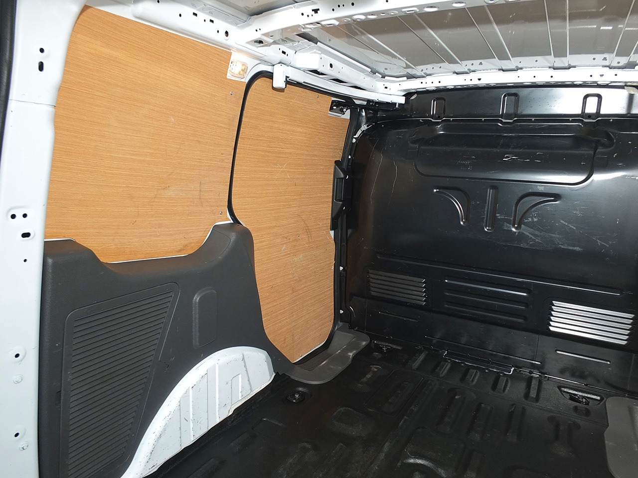 Used Ford Transit Connect 2023 for sale - 77045717: Photo 18