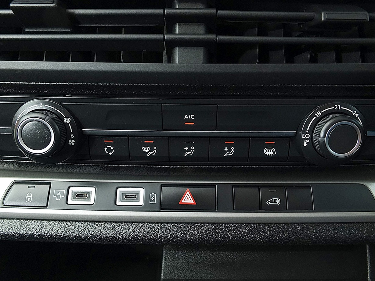 Used Vauxhall Vivaro 2024 for sale - 76765073: Photo 9