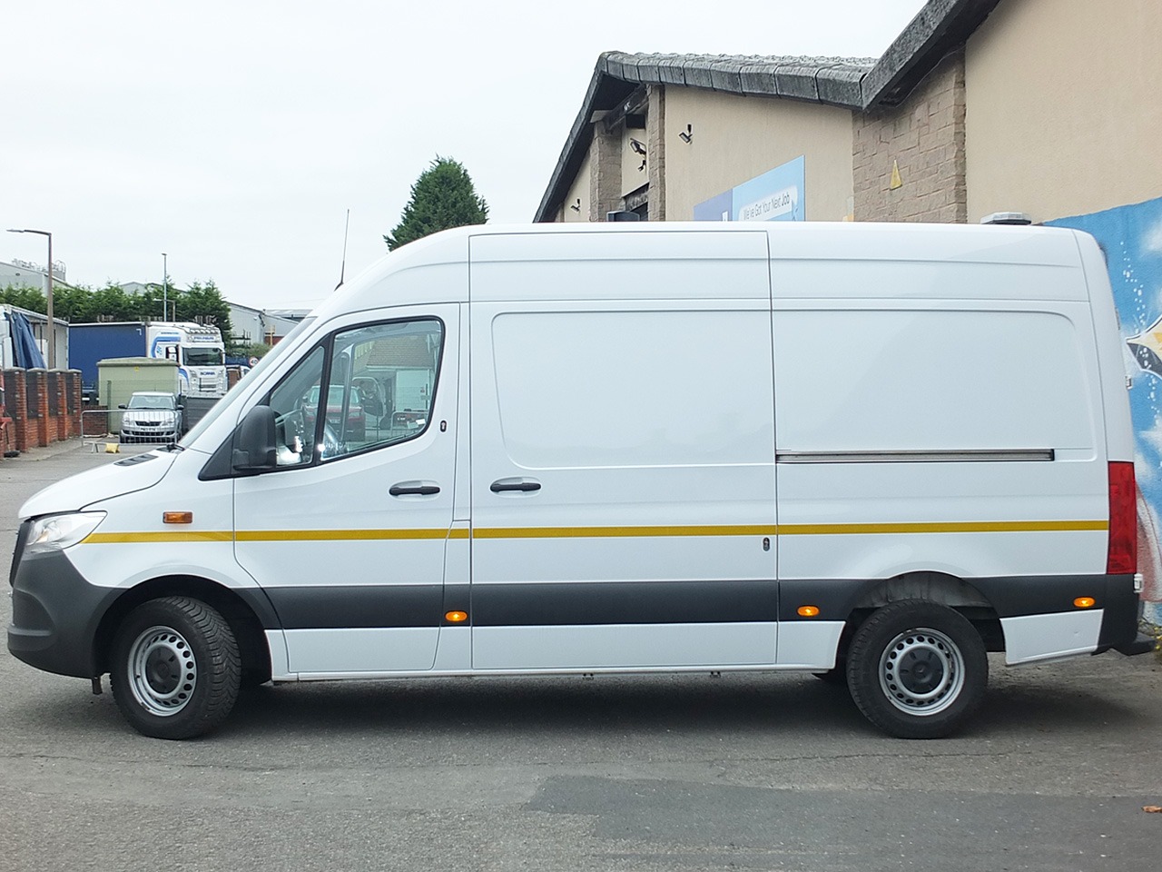 Used Mercedes-Benz Sprinter 2021 for sale - 76351849: Photo 2