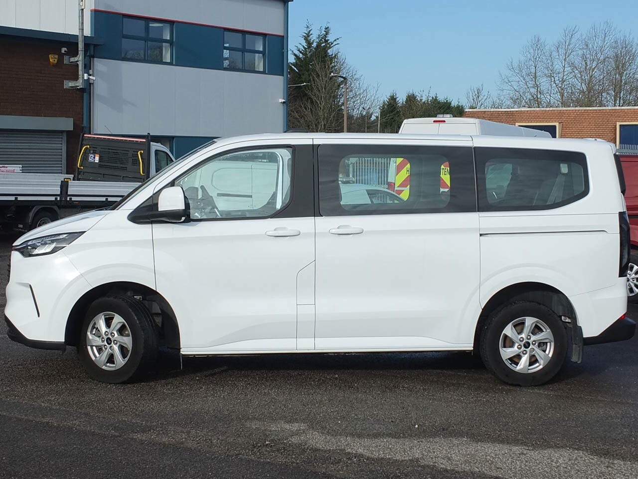 Used Ford Tourneo Custom 2024 for sale - 77662141: Photo 3