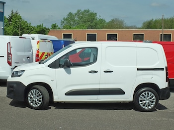 Used Citroen Berlingo 2020 for sale - 71042775: Photo