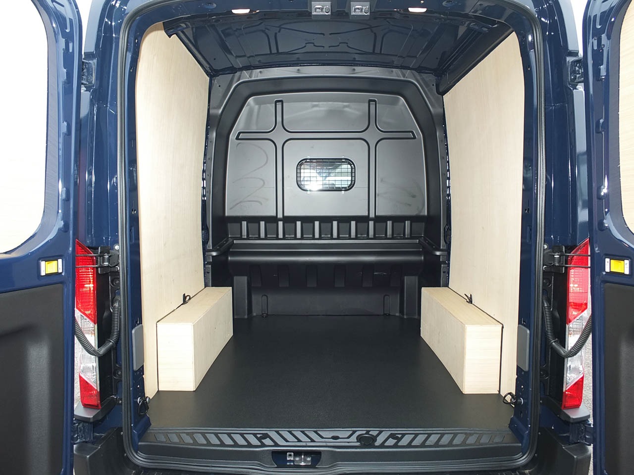 Used Ford Transit 2023 for sale - 77568718: Photo 17