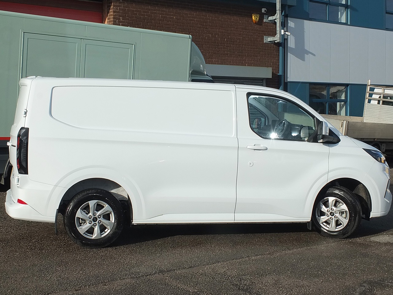 Used Ford Transit Custom 2023 for sale - 76761905: Photo 24