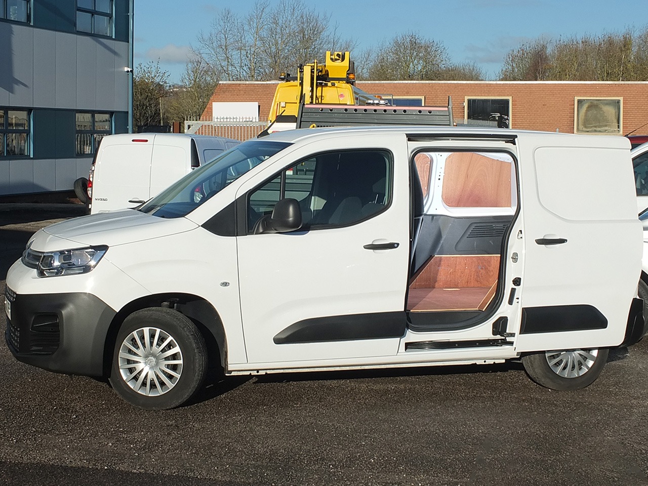 Used Citroen Berlingo 2021 for sale - 76905121: Photo 4