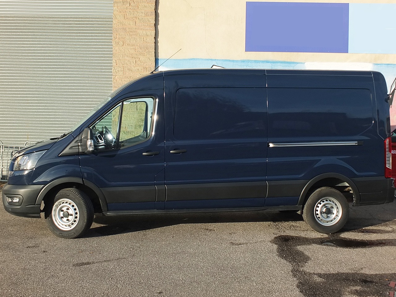 Used Ford Transit 2023 for sale - 75995127: Photo 2