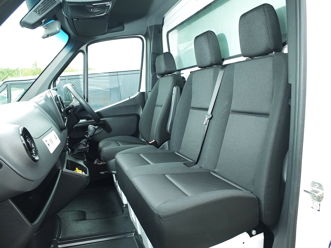 Used Mercedes-Benz Sprinter 2023 for sale - 74717572: Photo 5