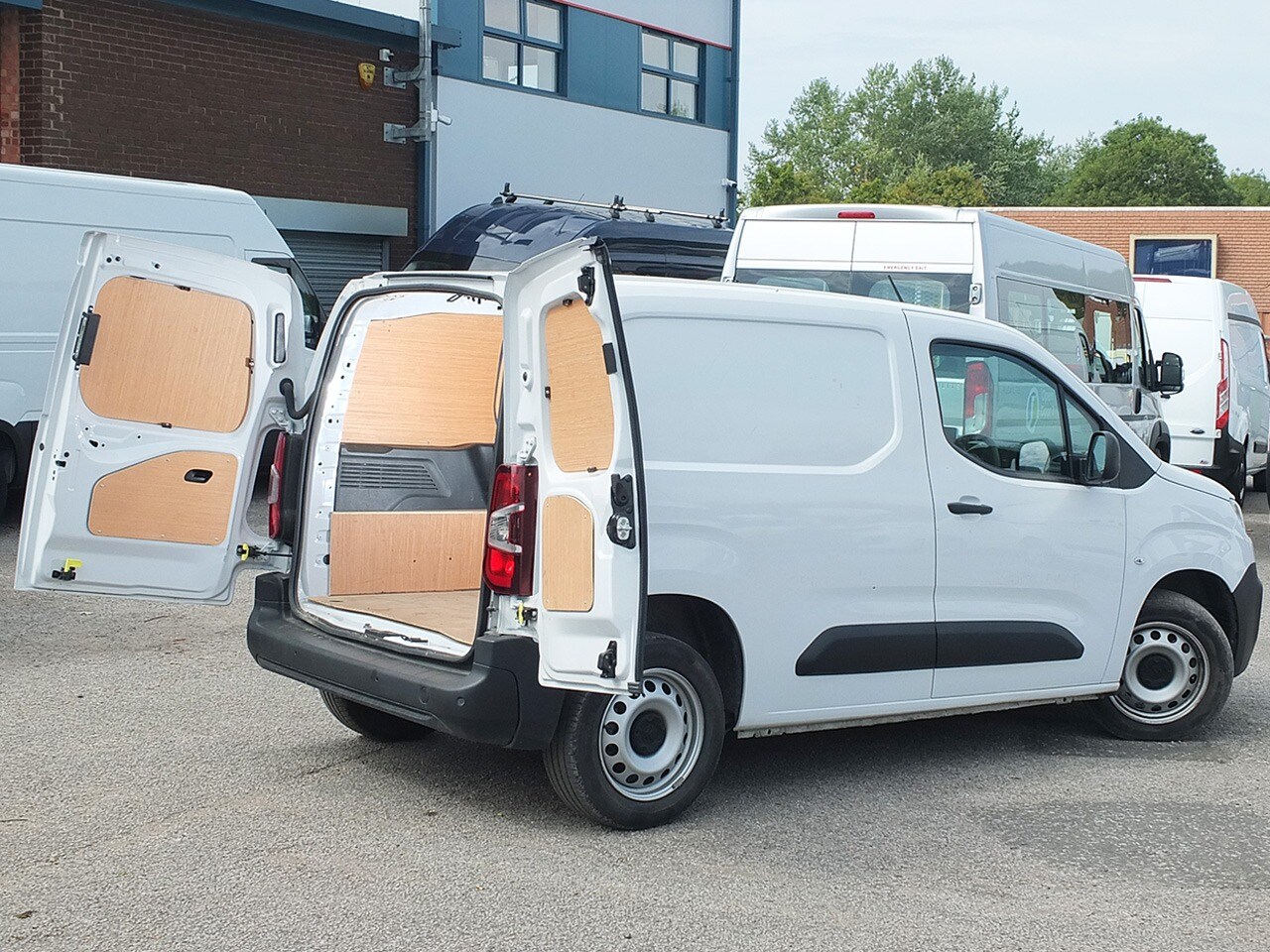 Used Citroen Berlingo 2023 for sale - 75750132: Photo 13