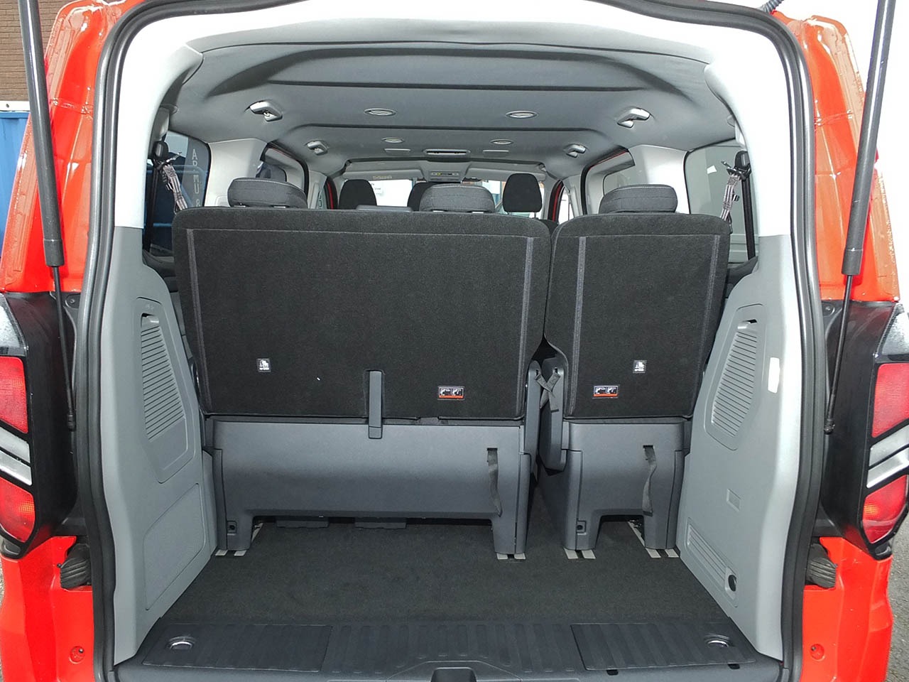 Used Ford Tourneo Custom 2024 for sale - 77653310: Photo 22