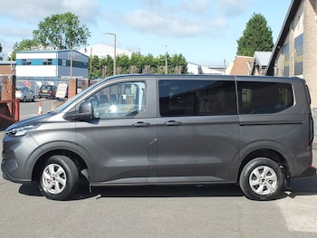 Used Ford Tourneo Custom 2024 for sale - 79332986: Photo