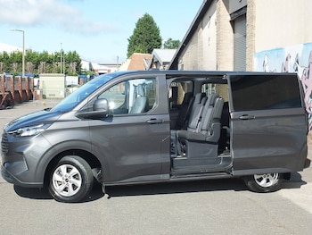 Used Ford Tourneo Custom 2024 for sale - 79332986: Photo