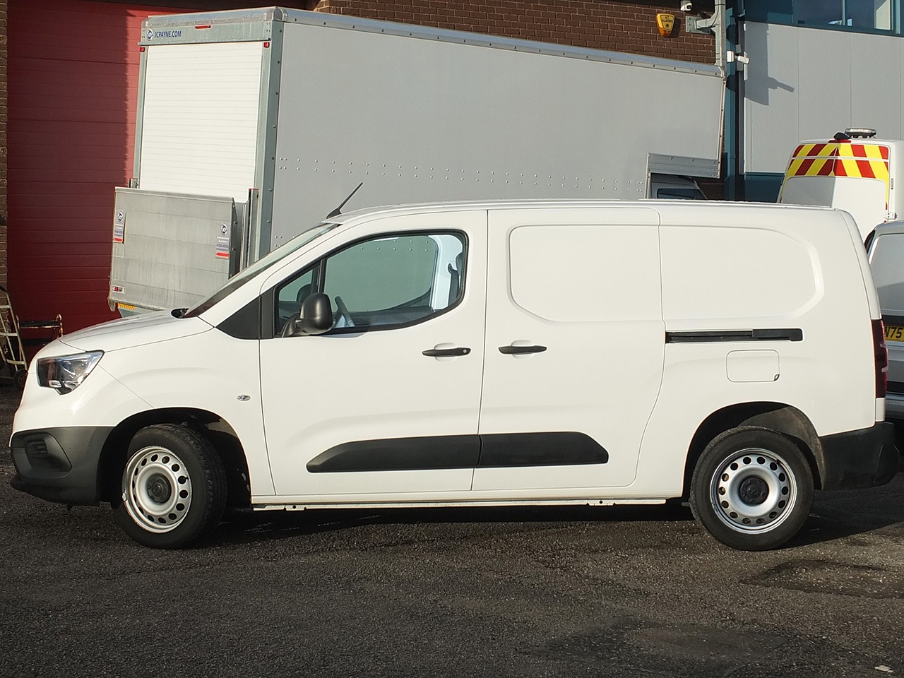 Used Vauxhall Combo 2021 for sale - 76971596: Photo 2