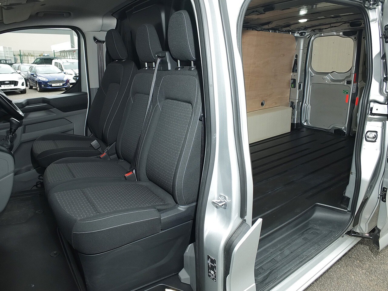 Used Ford Transit Custom 2024 for sale - 76738390: Photo 5