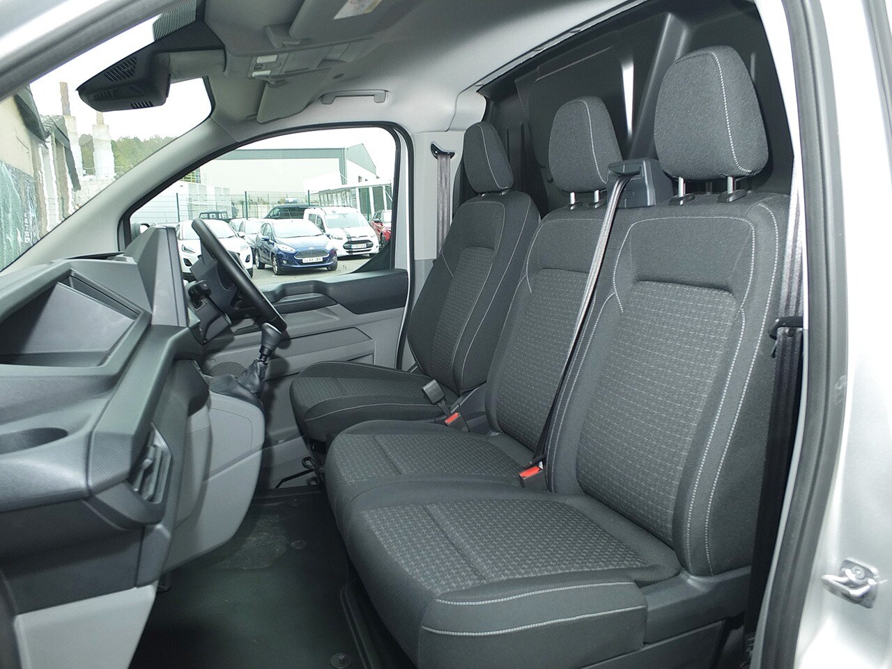 Used Ford Transit Custom 2024 for sale - 76738390: Photo 6
