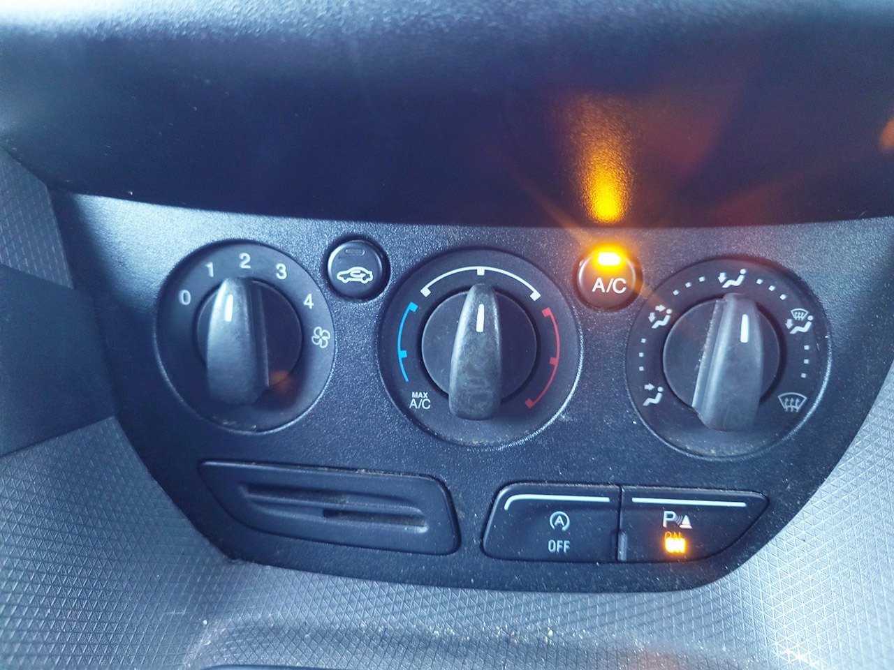 Used Ford Transit Connect 2018 for sale - 77690756: Photo 6