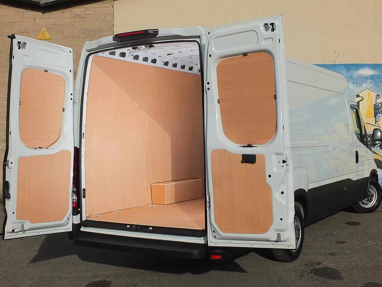 Used Iveco Daily 2024 for sale - 76576533: Photo 13