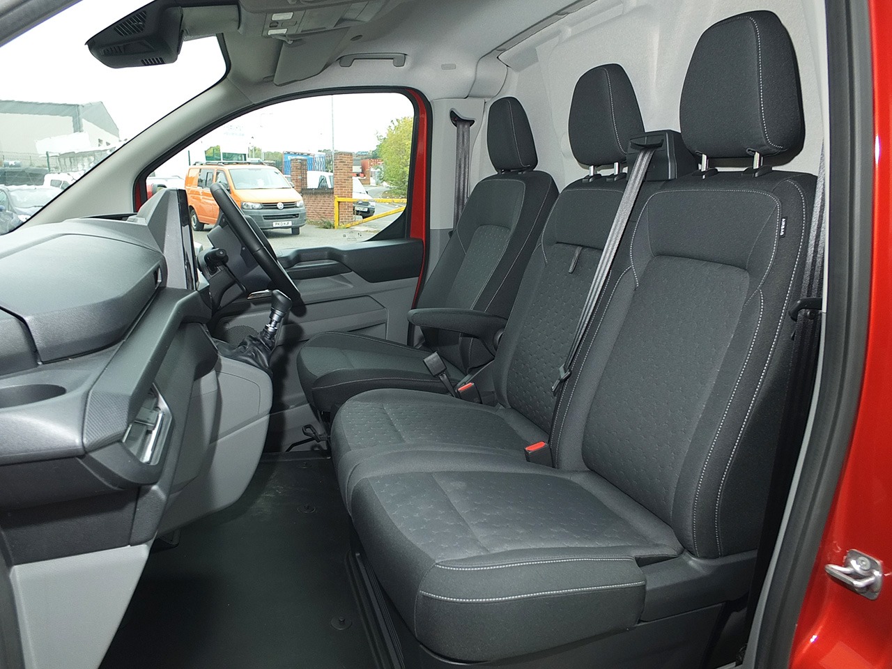 Used Ford Transit Custom 2024 for sale - 76766549: Photo 6