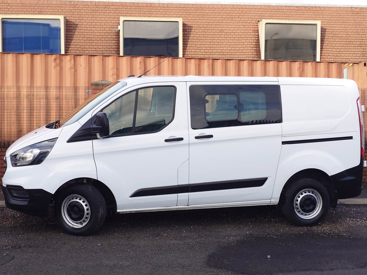 Used Ford Transit Custom 2020 for sale - 77568575: Photo 2