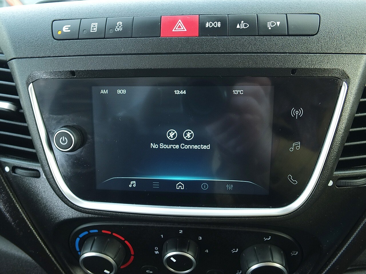 Used Iveco Daily 2024 for sale - 77023117: Photo 11