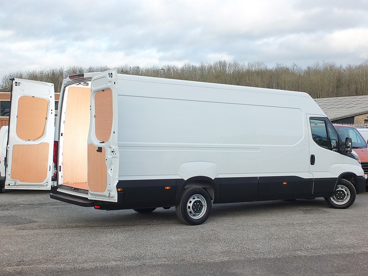 Used Iveco Daily 2024 for sale - 77023117: Photo 14