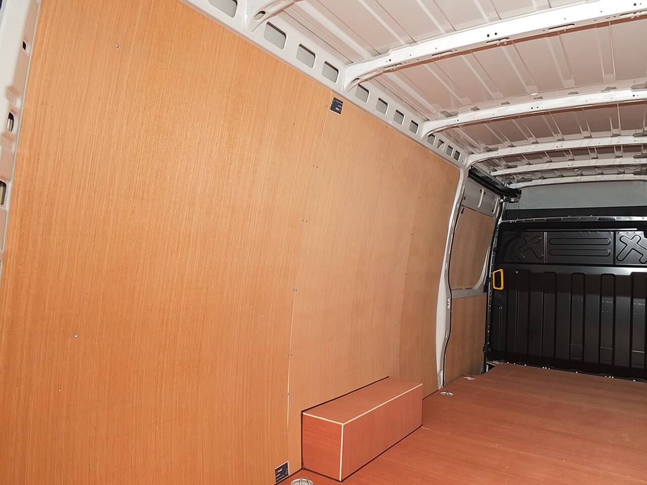 Used Iveco Daily 2024 for sale - 77023117: Photo 17