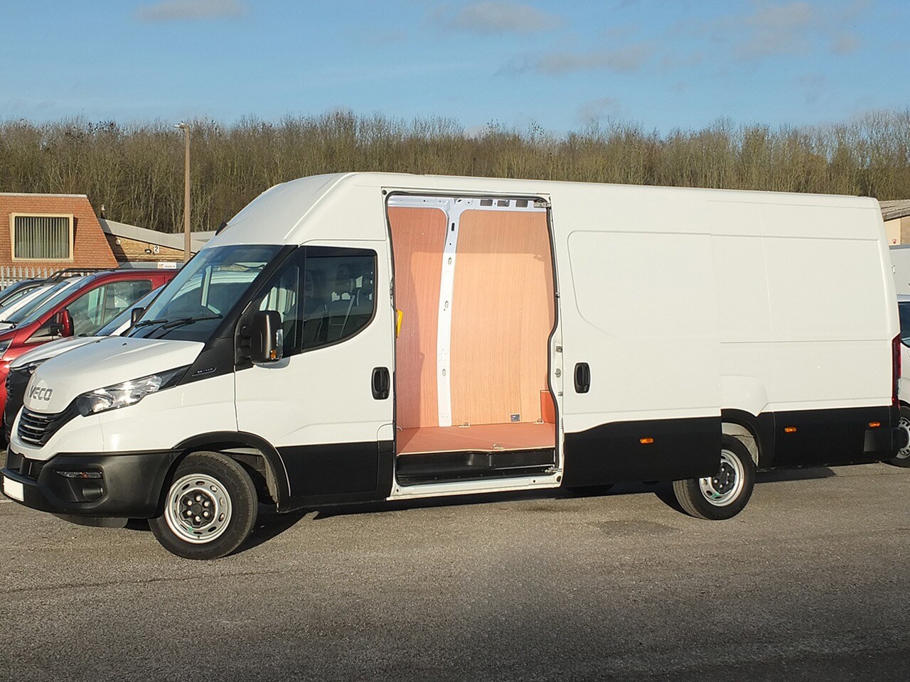 Used Iveco Daily 2024 for sale - 77023117: Photo 4