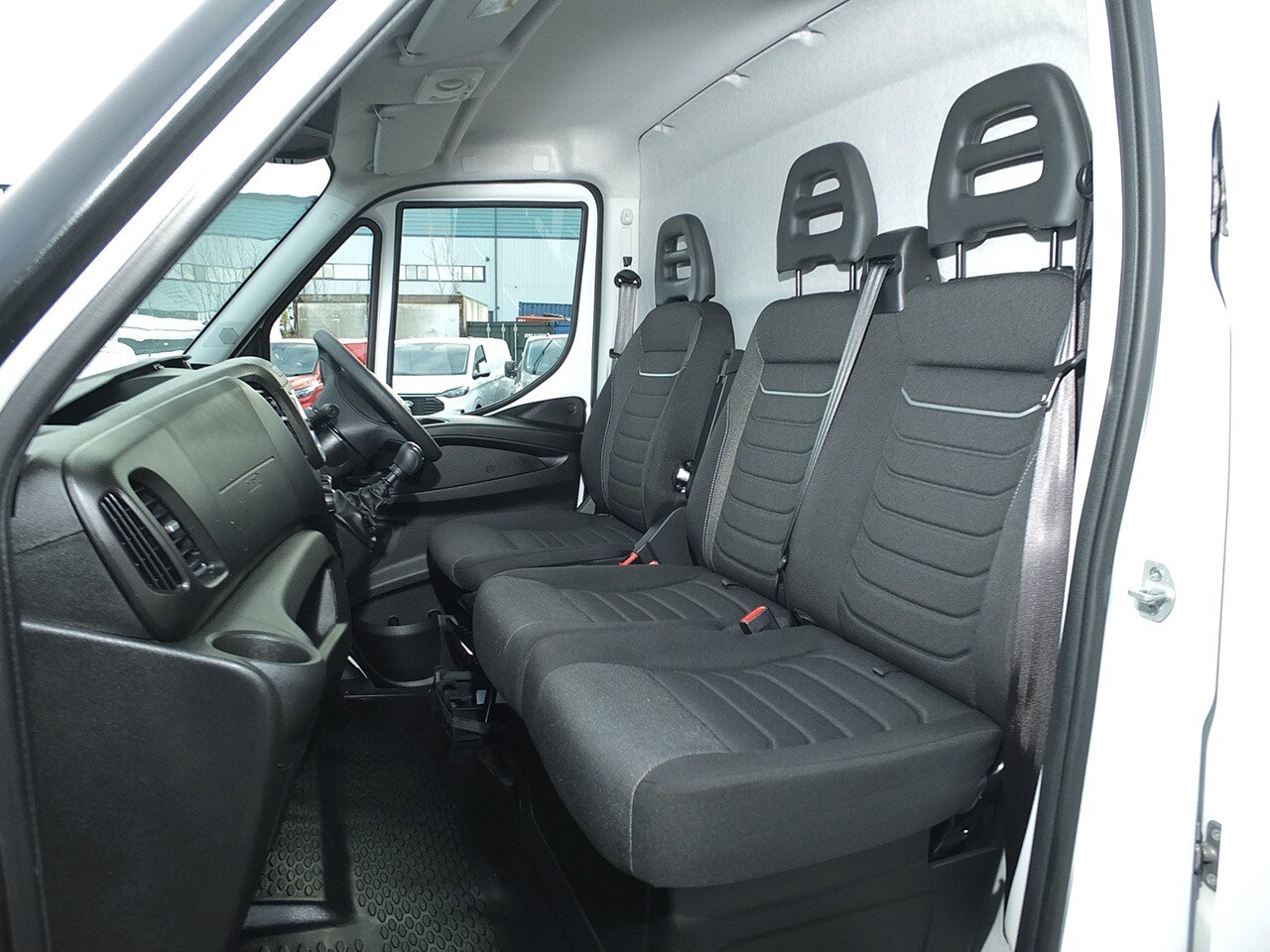 Used Iveco Daily 2024 for sale - 77023117: Photo 5