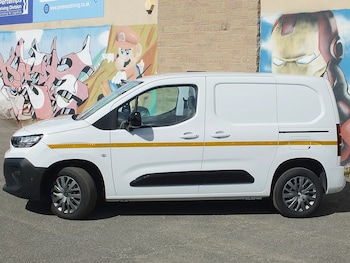 Used Citroen Berlingo 2024 for sale - 75750243: Photo