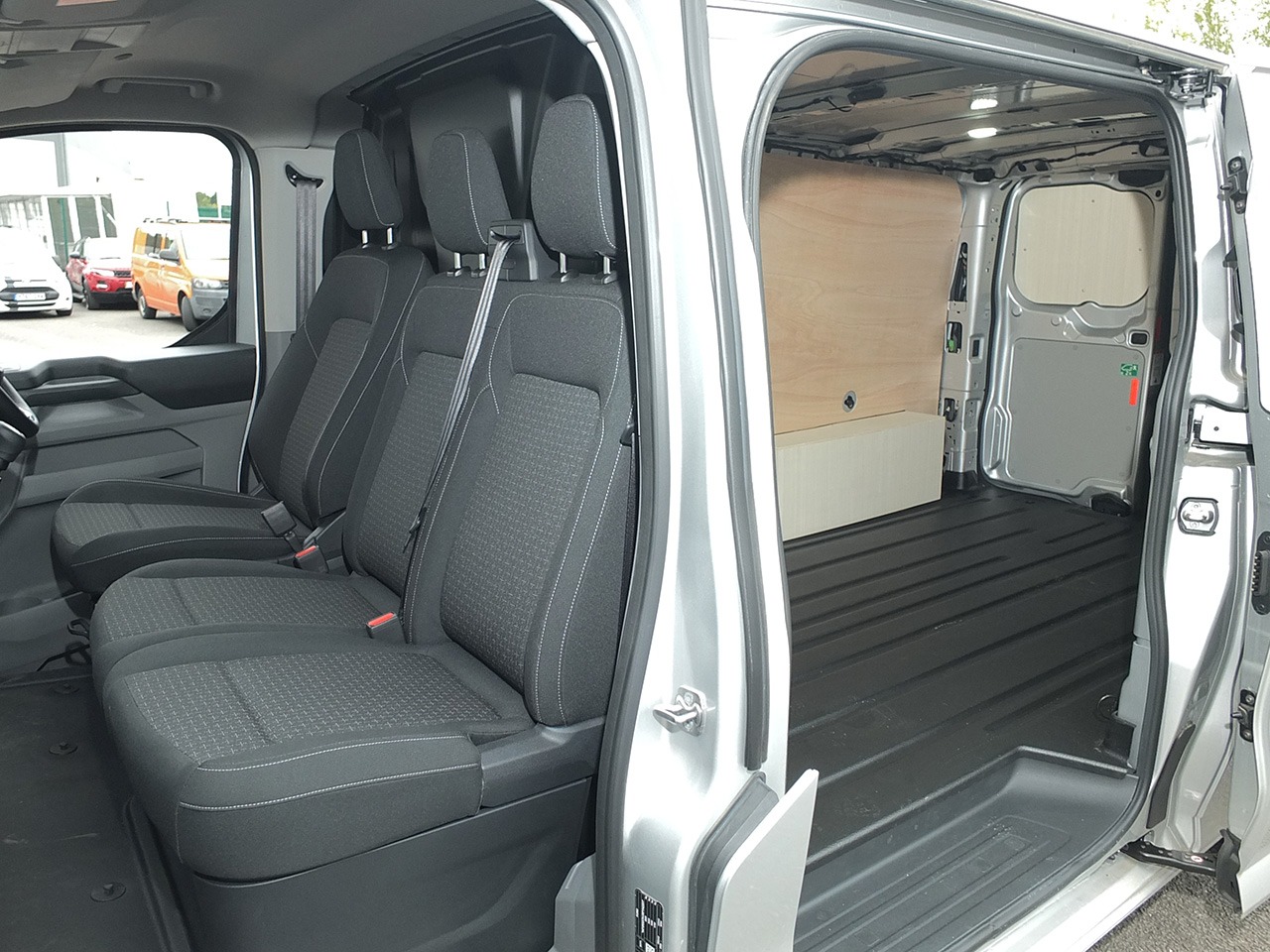 Used Ford Transit Custom 2024 for sale - 76766528: Photo 5
