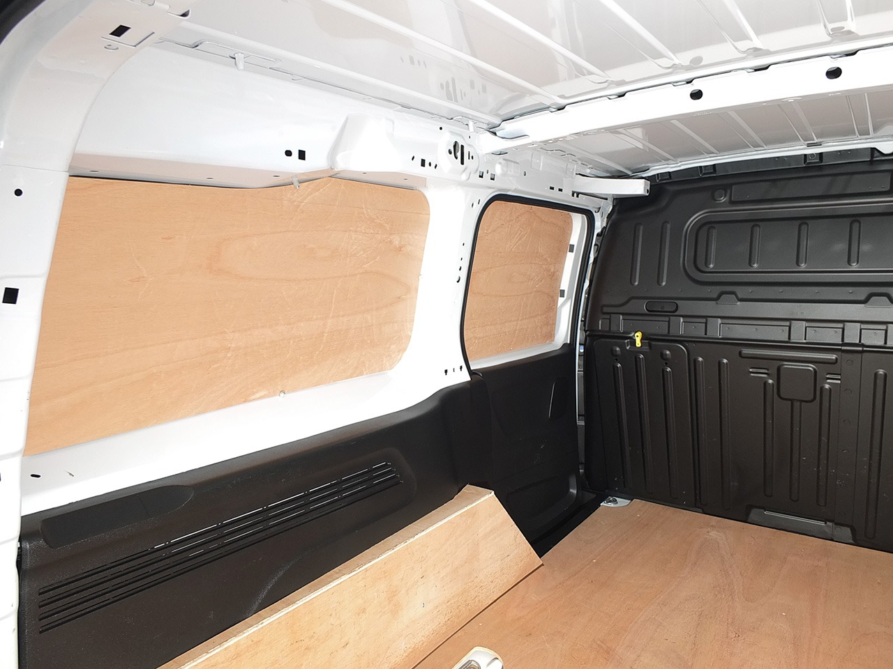 Used Peugeot Partner 2024 for sale - 75749339: Photo 17