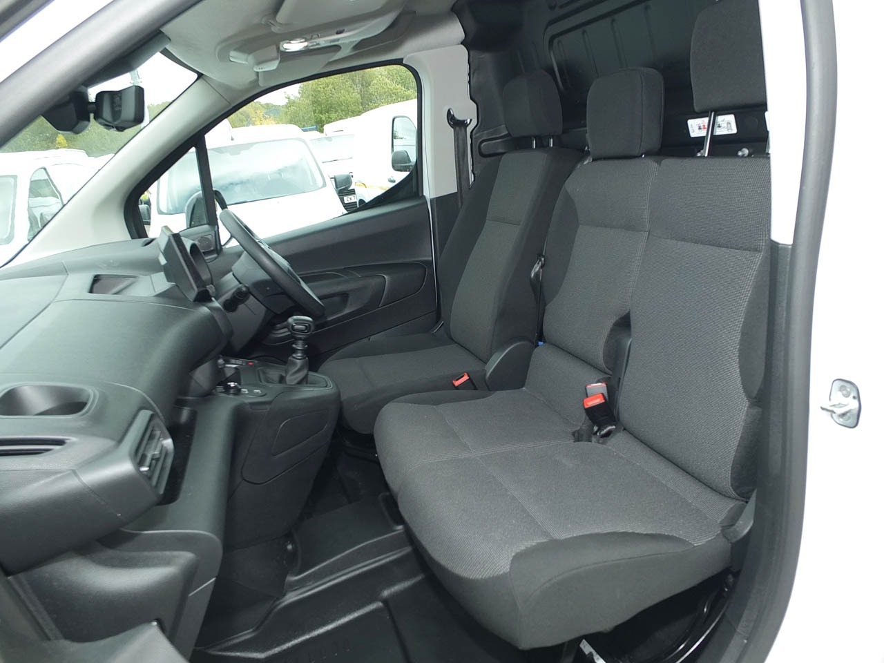 Used Citroen Berlingo 2024 for sale - 77918216: Photo 5