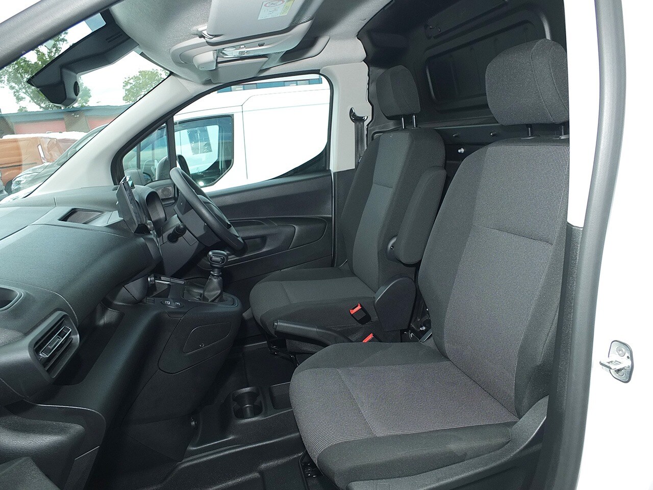 Used Vauxhall Combo 2024 for sale - 75760050: Photo 6