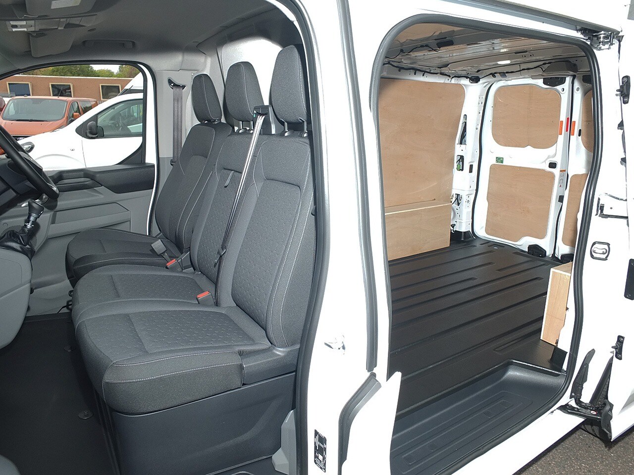 Used Ford Transit Custom 2023 for sale - 76763372: Photo 5