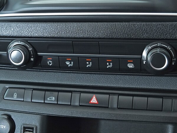 Used Vauxhall Vivaro 2021 for sale - 71043150: Photo 12