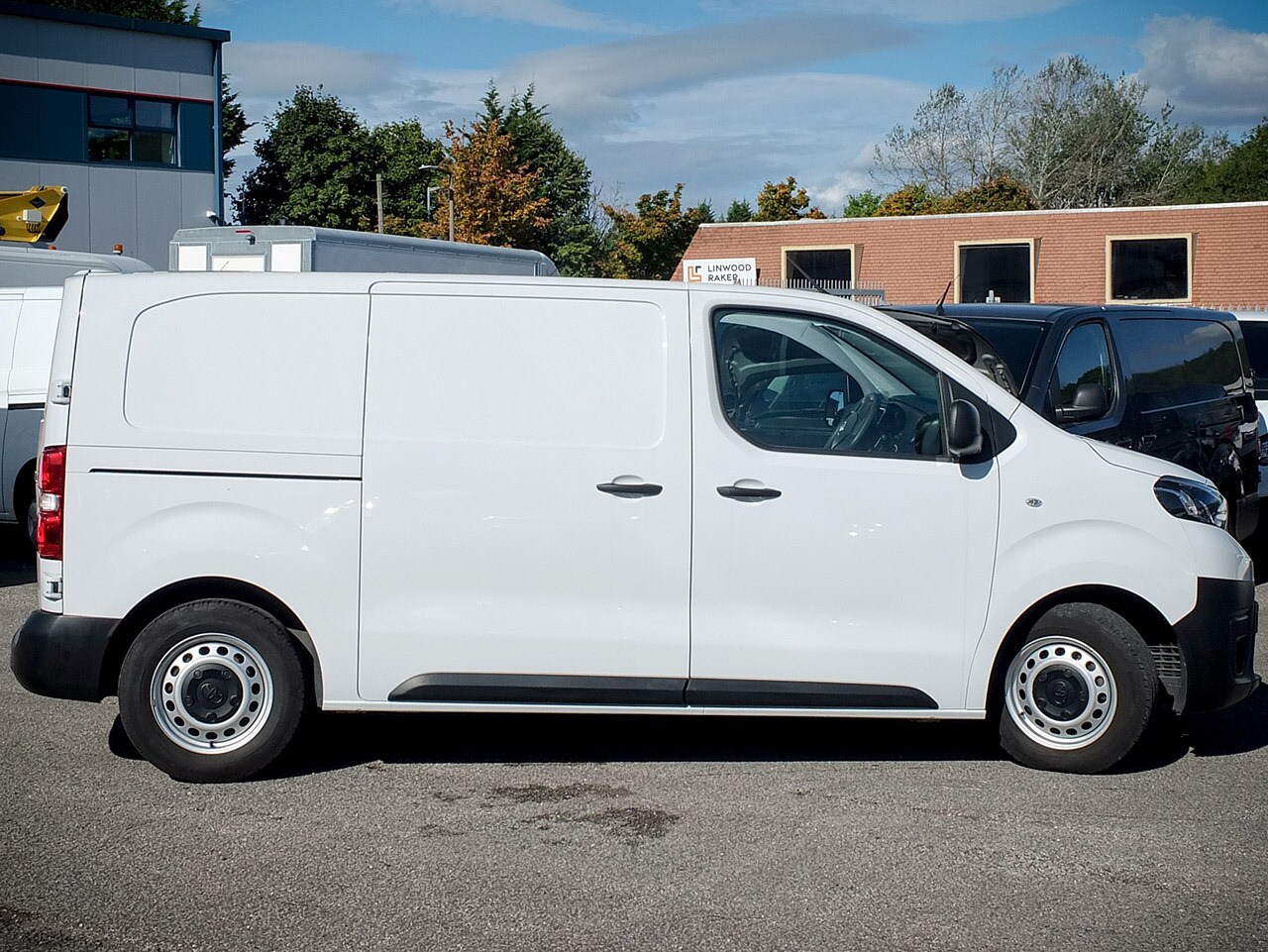 Used Toyota ProAce 2023 for sale - 72627130: Photo 24