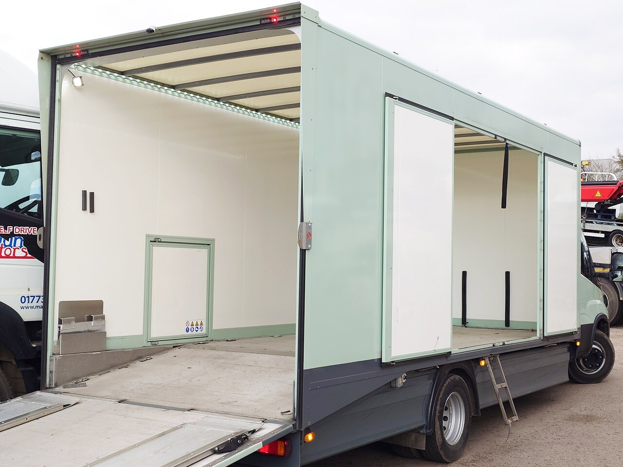 Vehicle 21