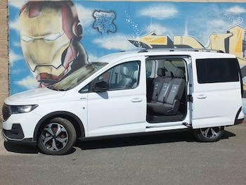Used Ford Tourneo Connect 2023 for sale - 79260941: Photo
