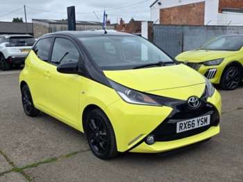 2016 (66) - 1.0 VVT-i x-cite 3 Yellow Bi-Tone Hatchback 5dr Petrol Manual Euro 6 (68 ps