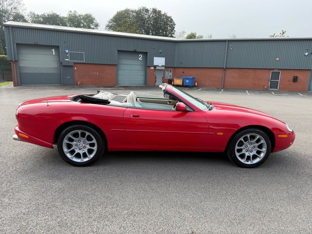 Used Jaguar XKR 1998 for sale - 76509674: Photo 14