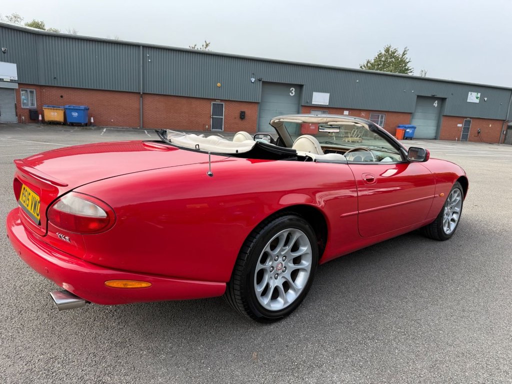 Used Jaguar XKR 1998 for sale - 76509674: Photo 15