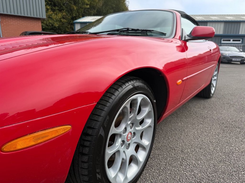 Used Jaguar XKR 1998 for sale - 76509674: Photo 22