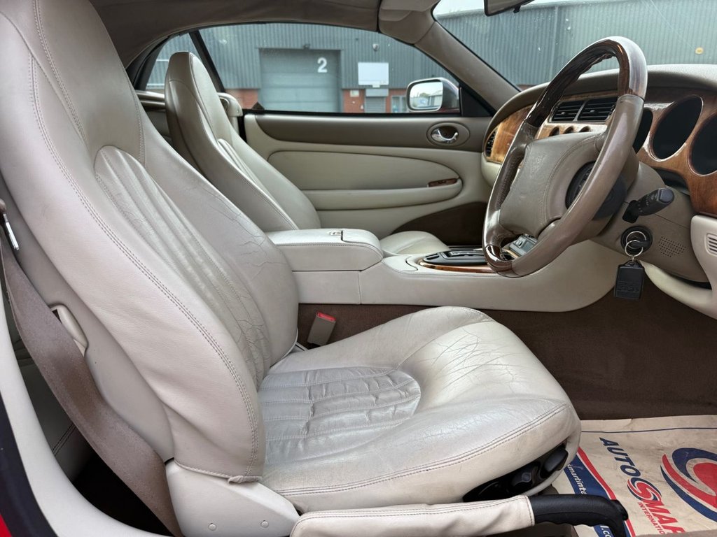 Used Jaguar XKR 1998 for sale - 76509674: Photo 28