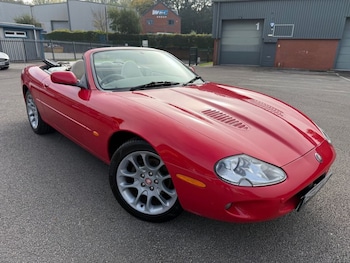 Used Jaguar XKR 1998 for sale - 76509674: Photo