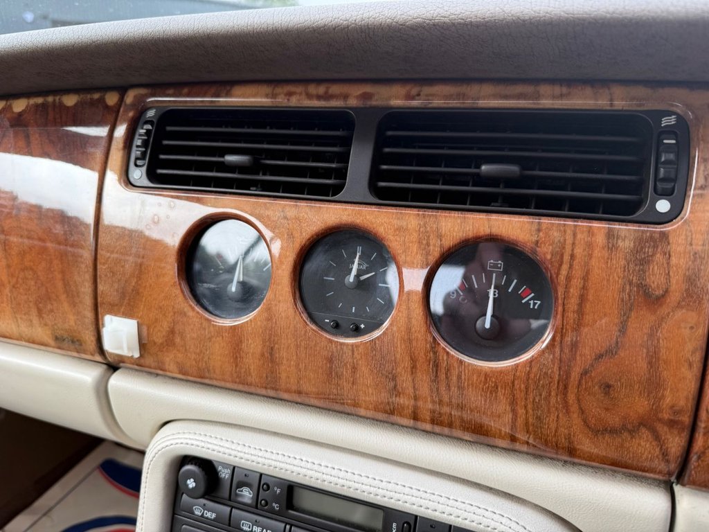 Used Jaguar XKR 1998 for sale - 76509674: Photo 31