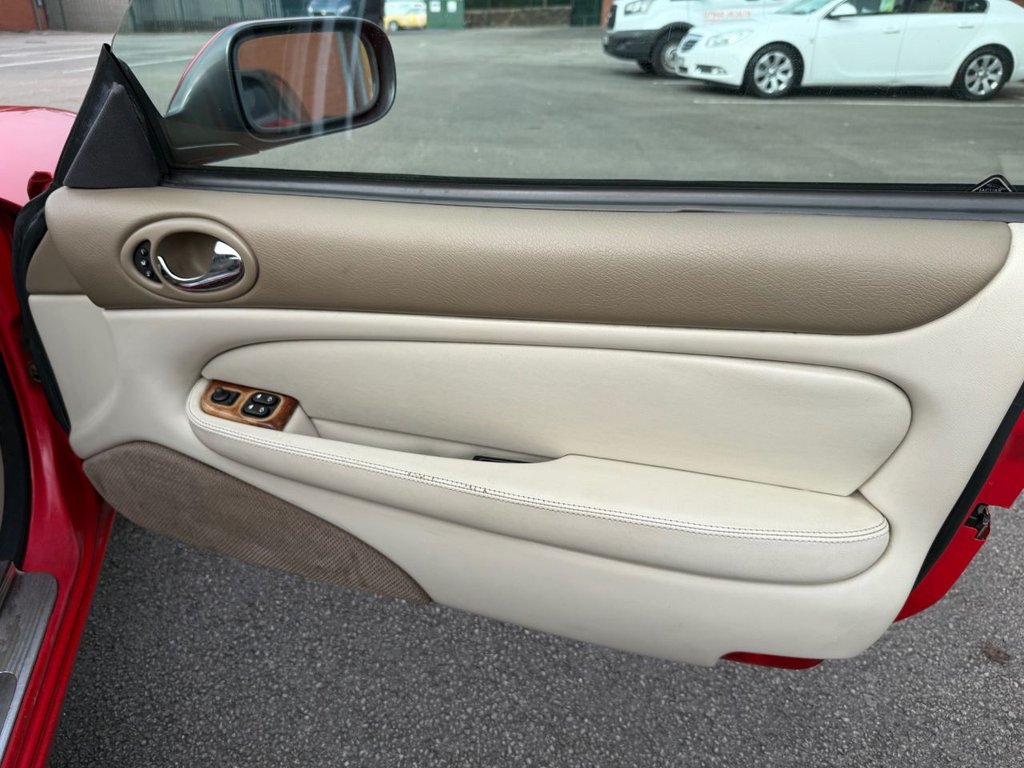Used Jaguar XKR 1998 for sale - 76509674: Photo 35