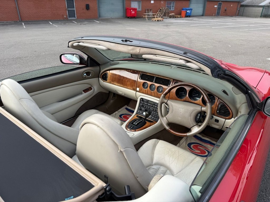 Used Jaguar XKR 1998 for sale - 76509674: Photo 37